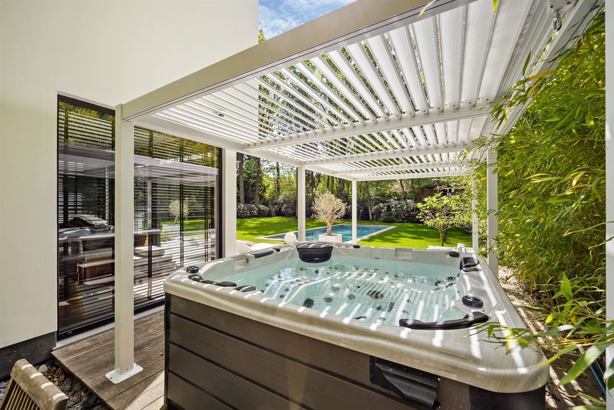 Exclusieve designwoning met zwembad, wellness in Schilde