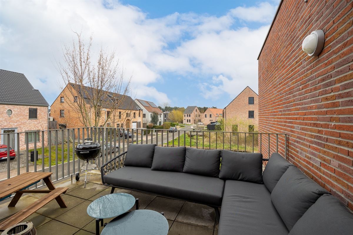 NIEUWBOUW DUPLEX MET 3 SLPKS, TERRAS & STAANPLAATS