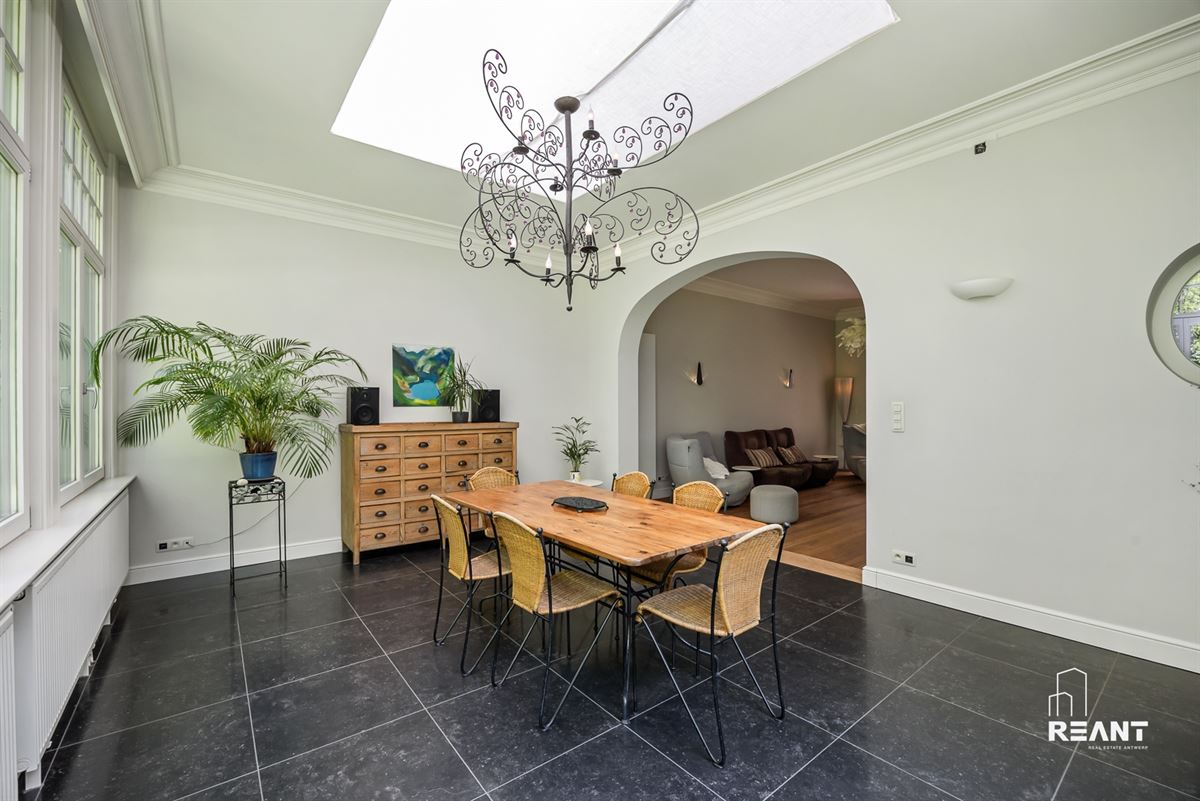 Gerenoveerde officierswoning op perceel van 3.000 m²