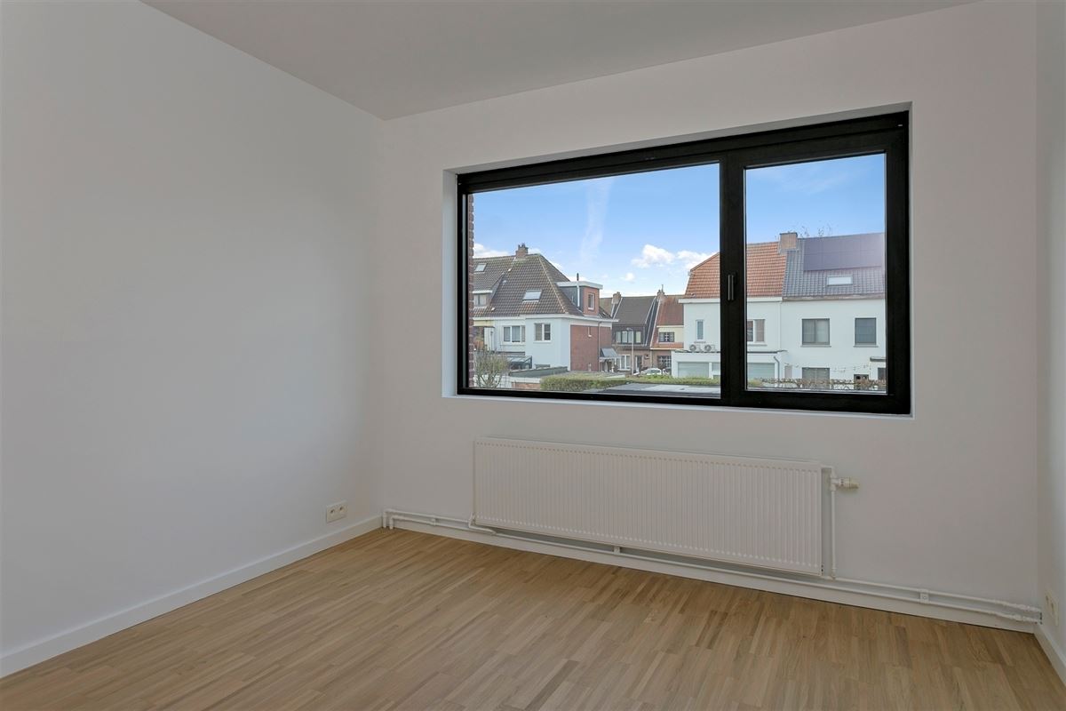Zeer mooie halfopen bebouwing met garage