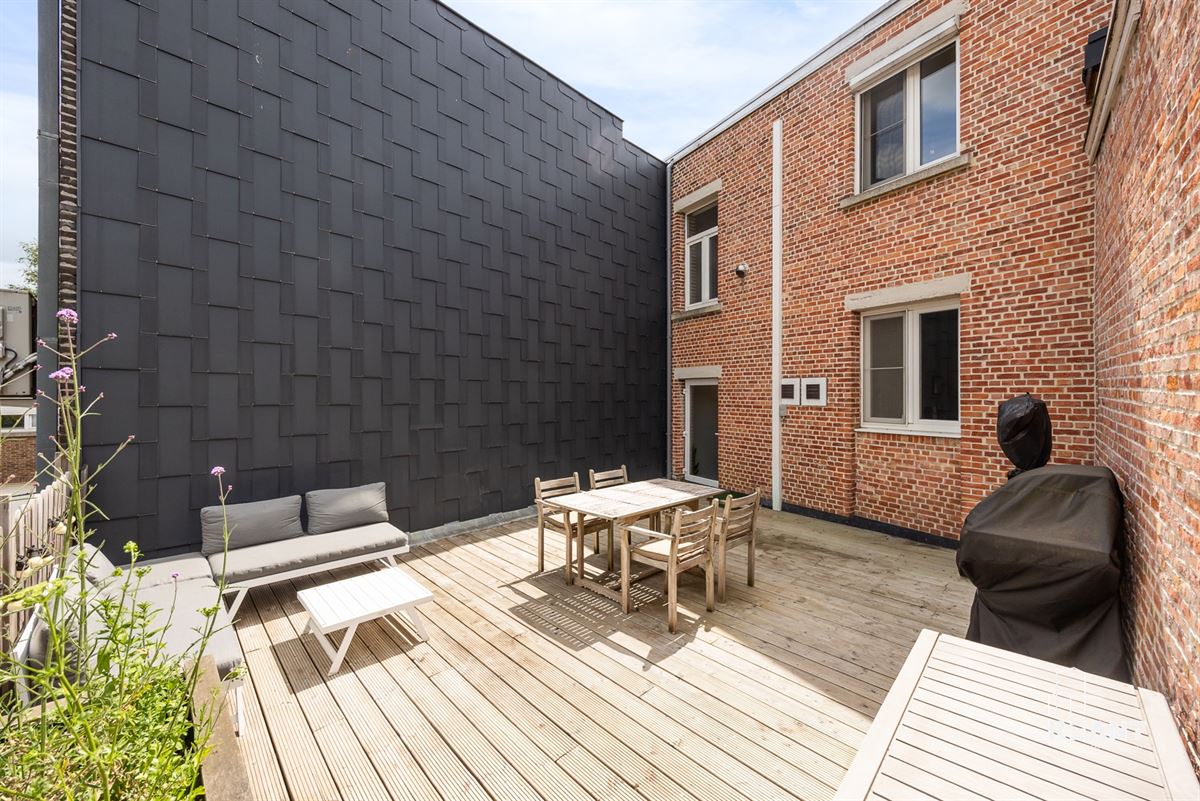 Instapklare triplex met ruim terras