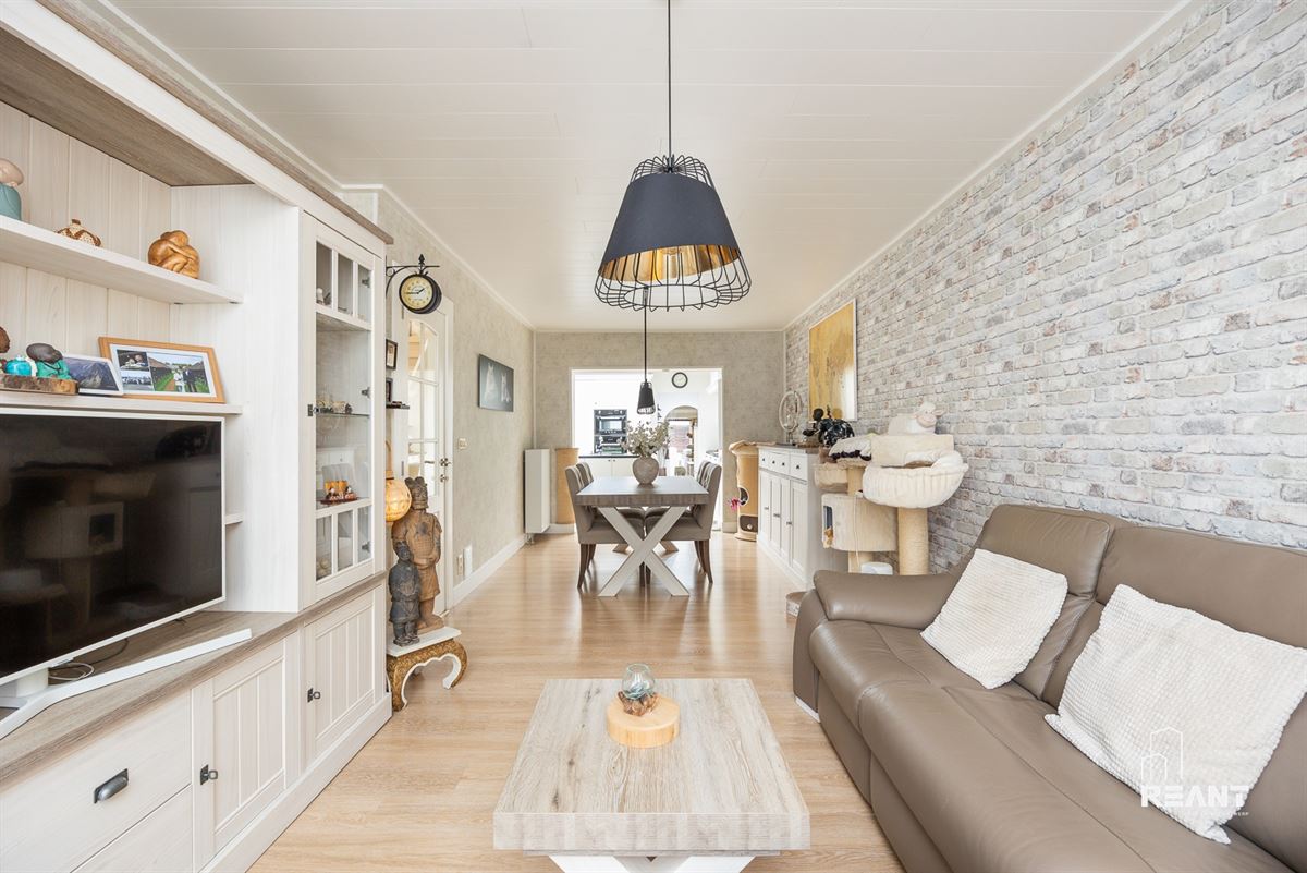 Instapklare Gezinswoning met 3 Slaapkamers en Zonnepanelen.