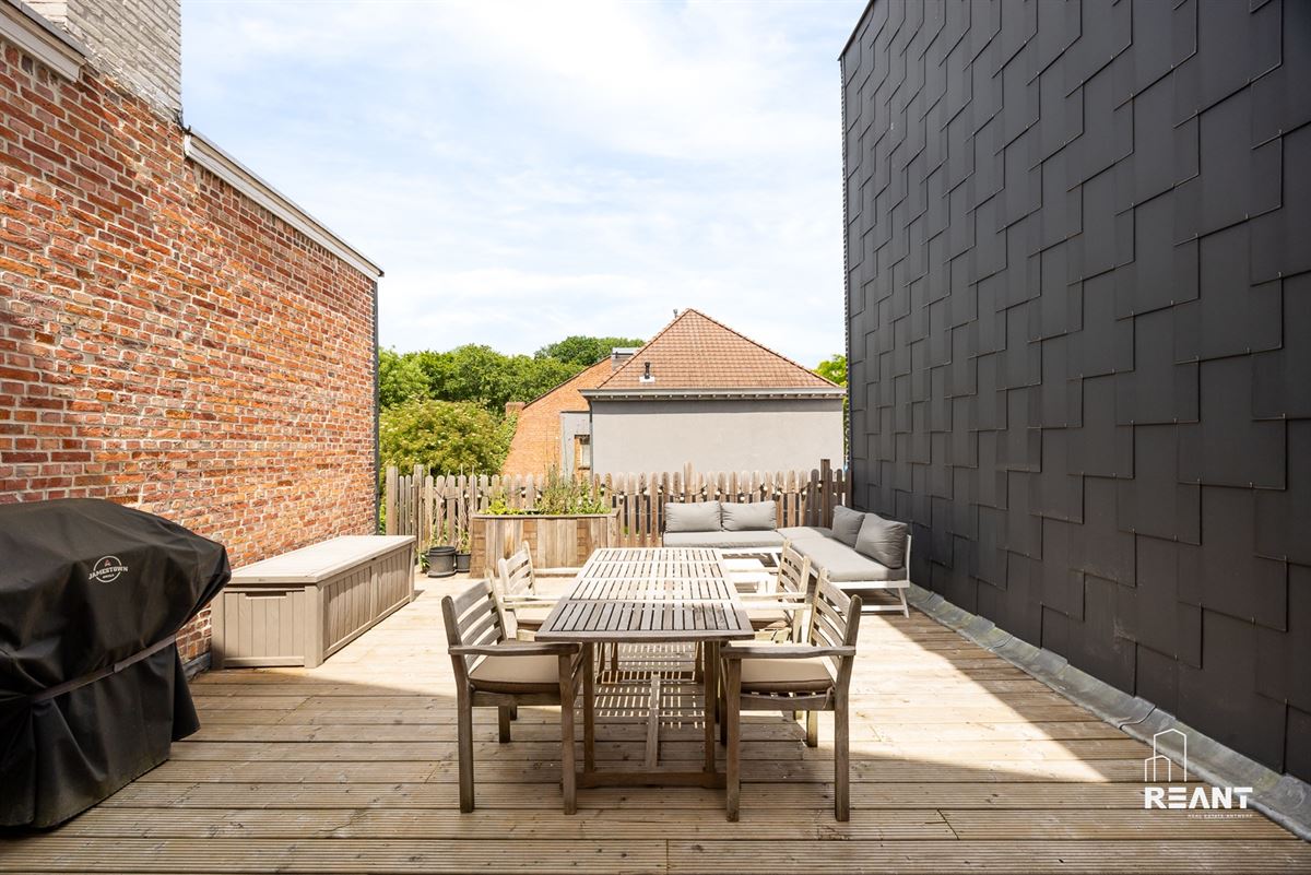 Instapklare triplex met ruim terras