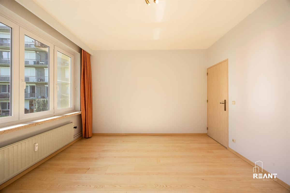 Lichtrijk appartement met Terras in Kleinschalig Gebouw