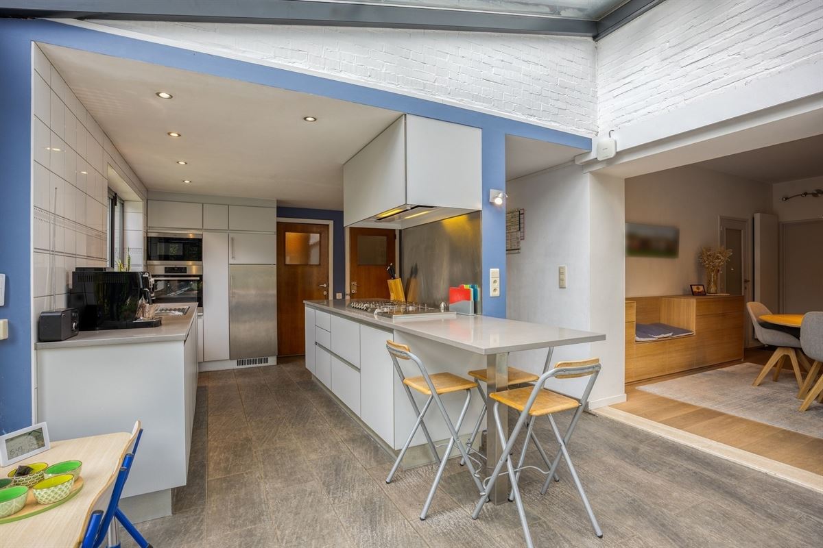 Villa op gegeerde ligging met zuidgericht perceel