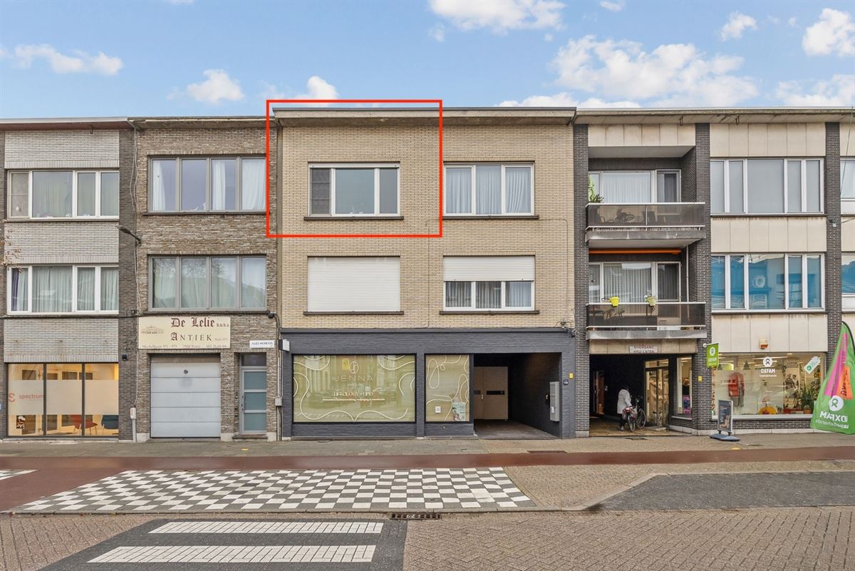 Instapklaar en Lichtrijk Appartement op de Tweede Verdieping