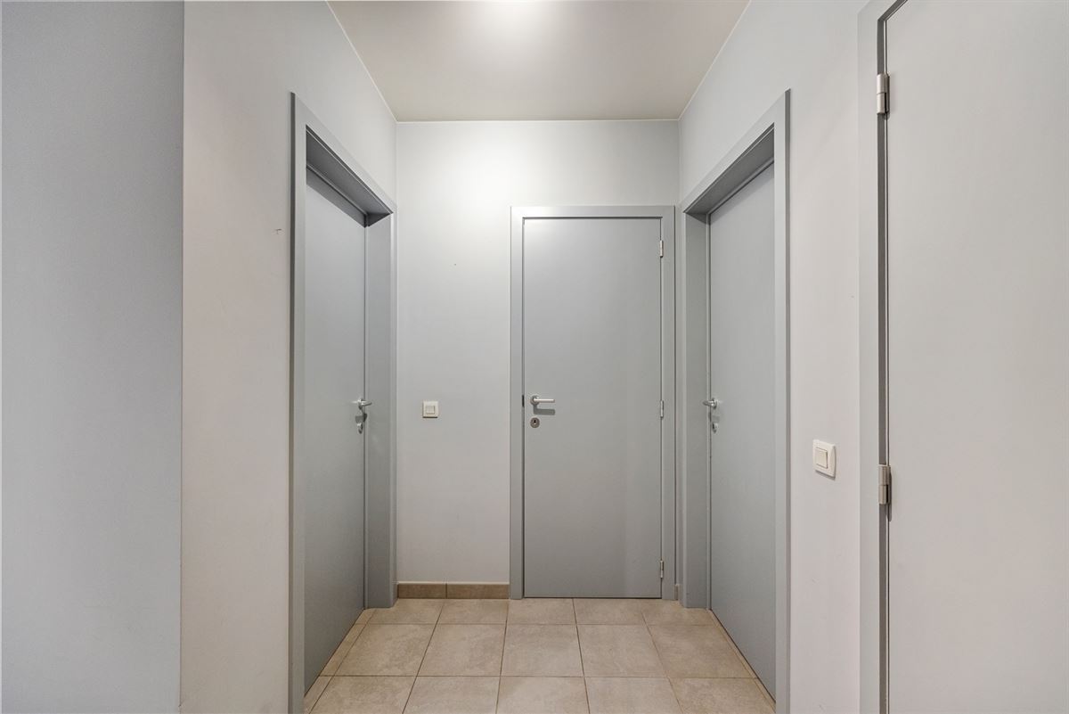 Lichtrijk appartement met 2 Slaapkamers en Terras