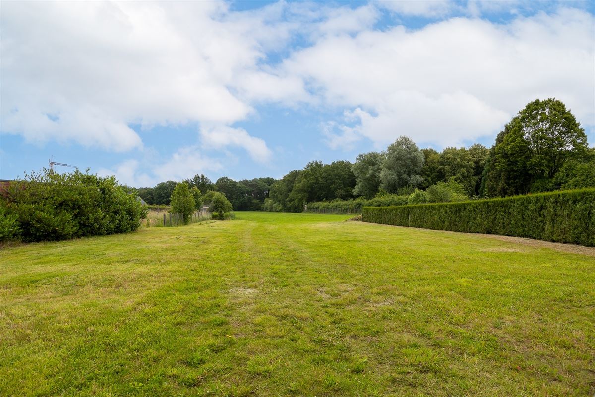Bouwgrond met groot achterliggend perceel