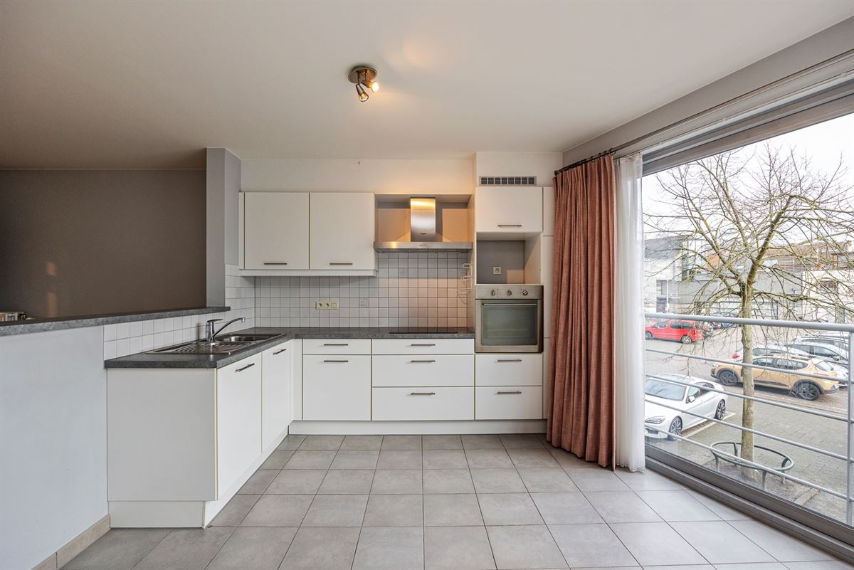 Lichtrijk appartement met 2 Slaapkamers en Terras