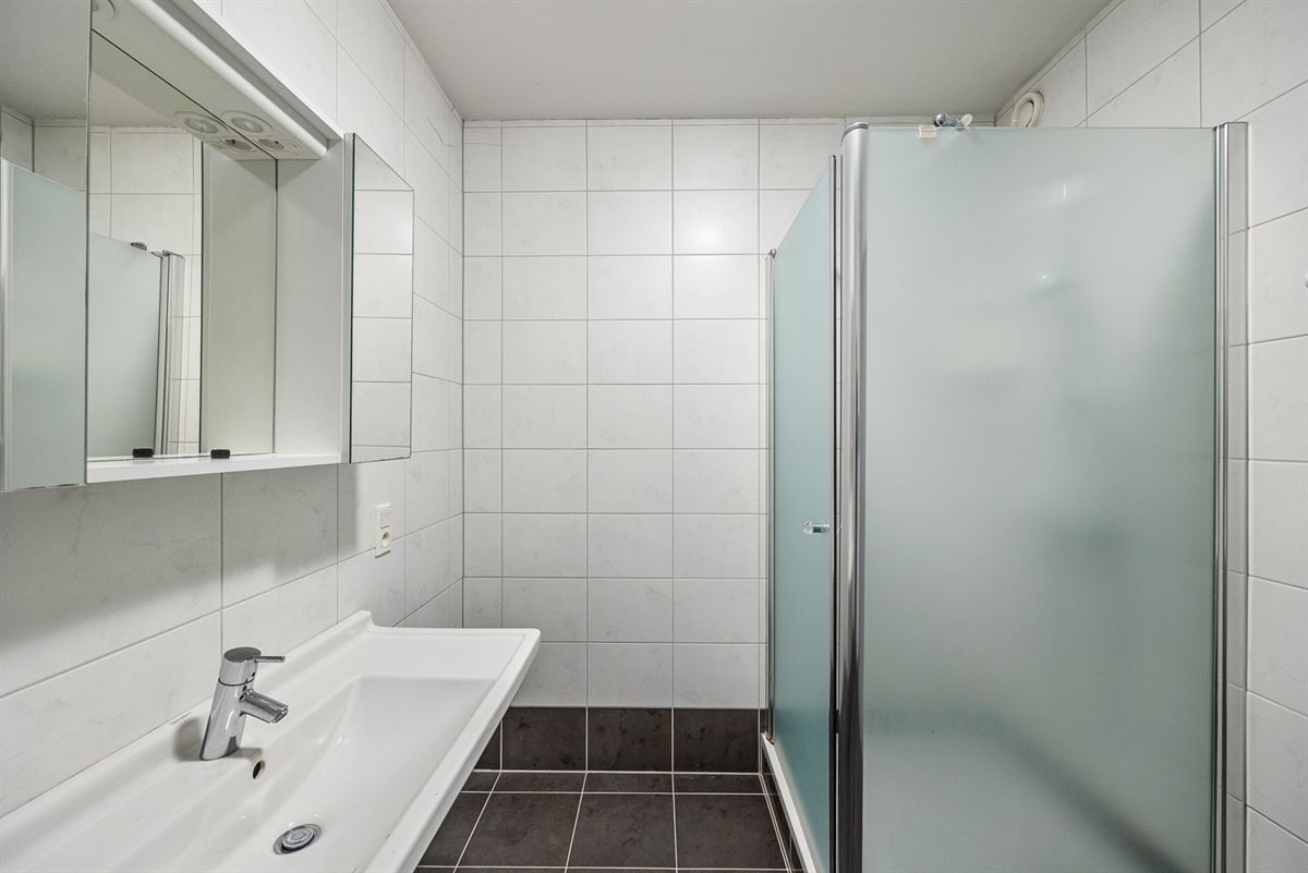 Lichtrijk appartement met 2 Slaapkamers en Terras