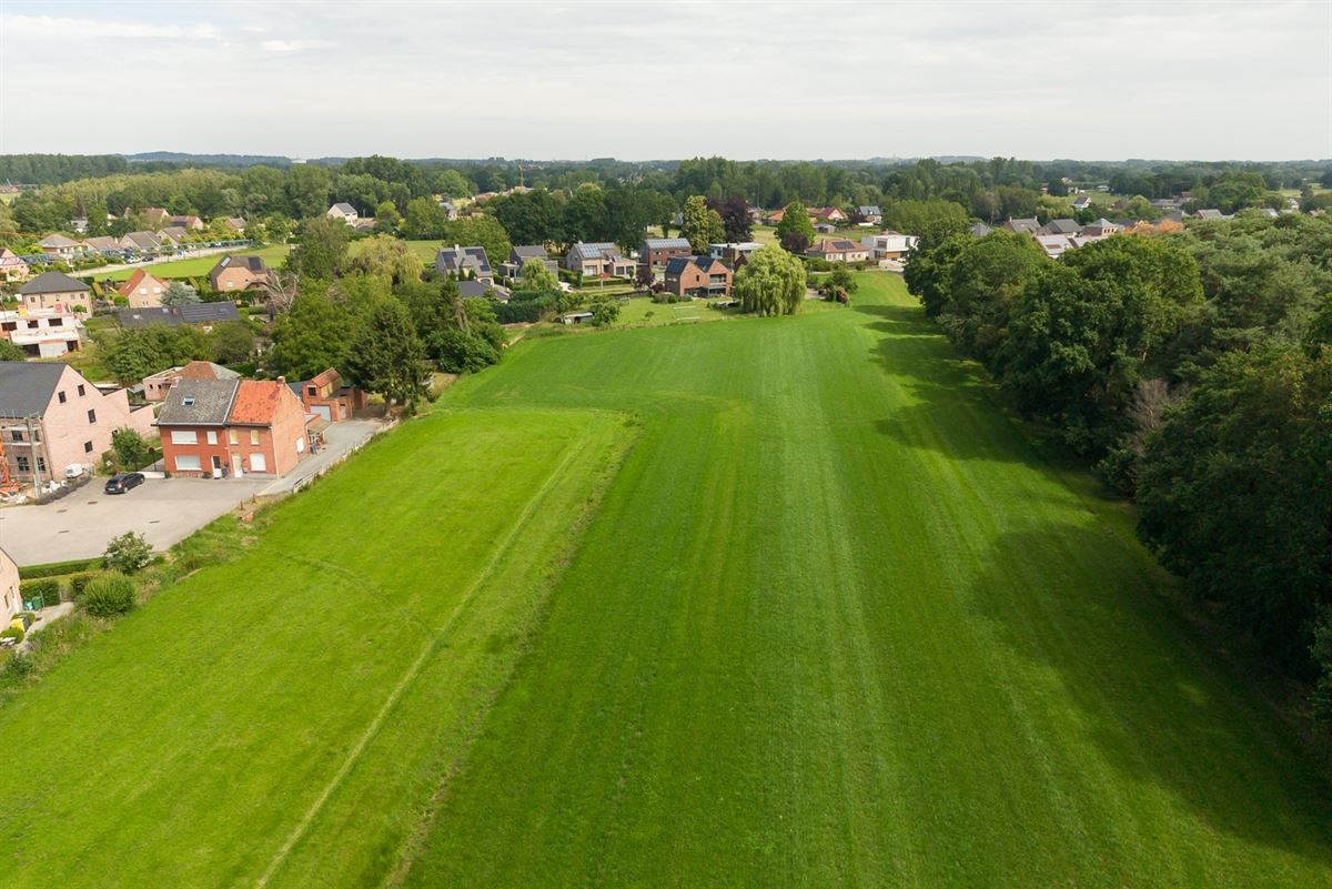 Bouwgrond met groot achterliggend perceel