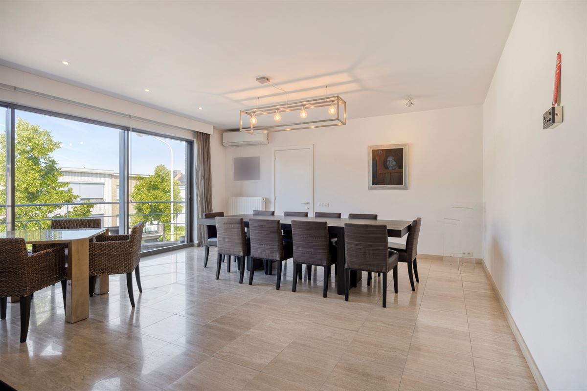 Uitzonderlijk ruim appartement van 160 m²