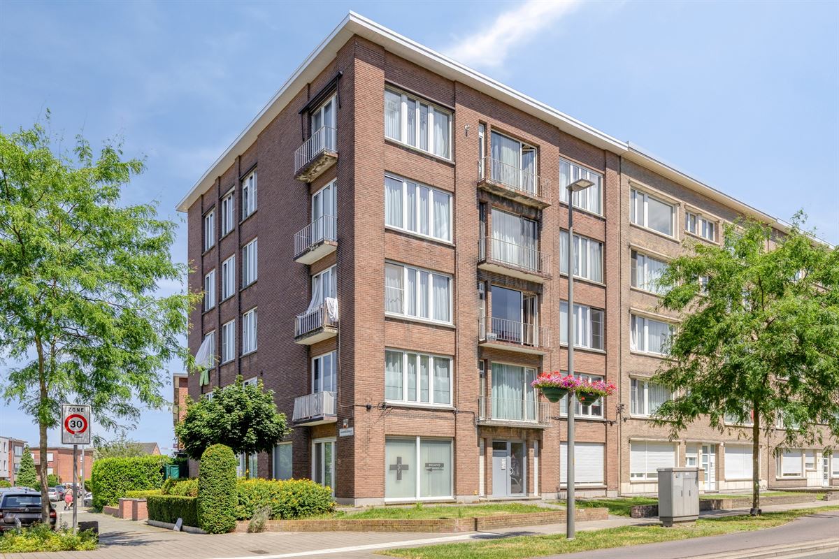 Stijlvol gerenoveerd appartement met 3 slaapkamers
