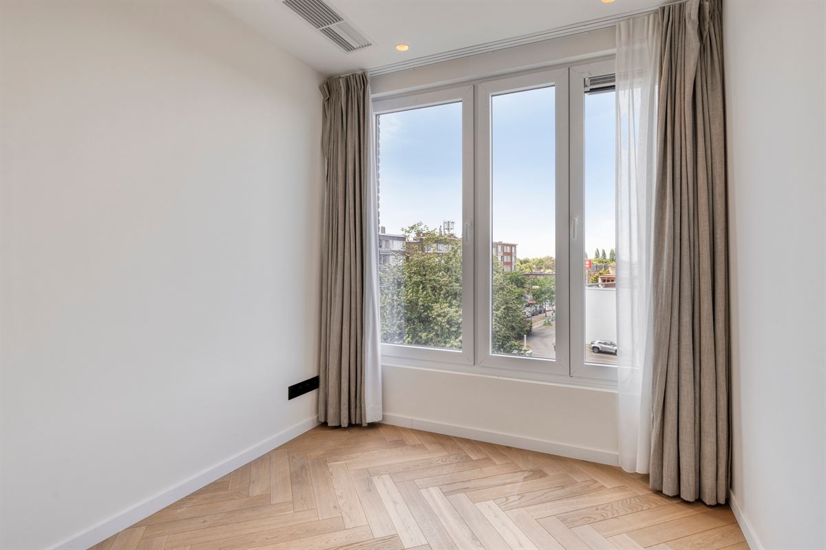 Stijlvol gerenoveerd appartement met 3 slaapkamers