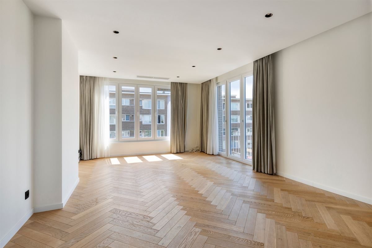Stijlvol gerenoveerd appartement met 3 slaapkamers