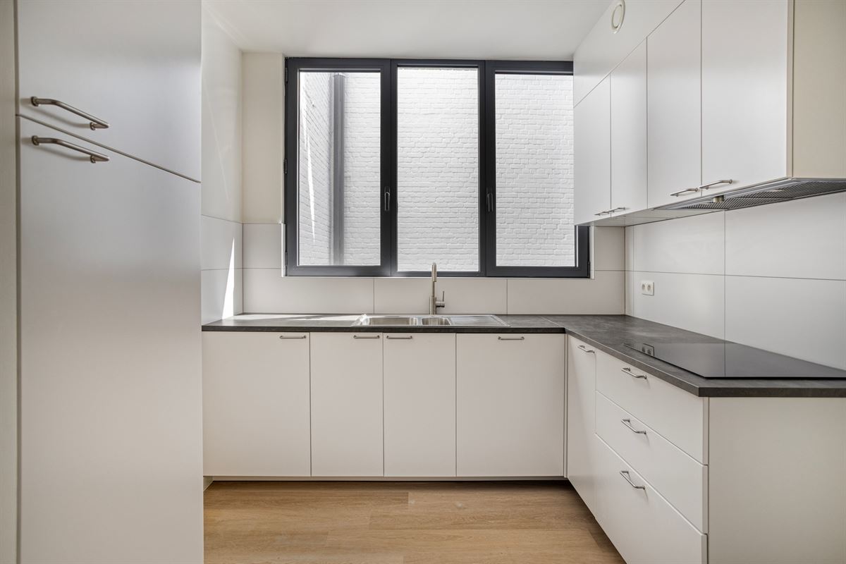 Gerenoveerd appartement met twee slaapkamers