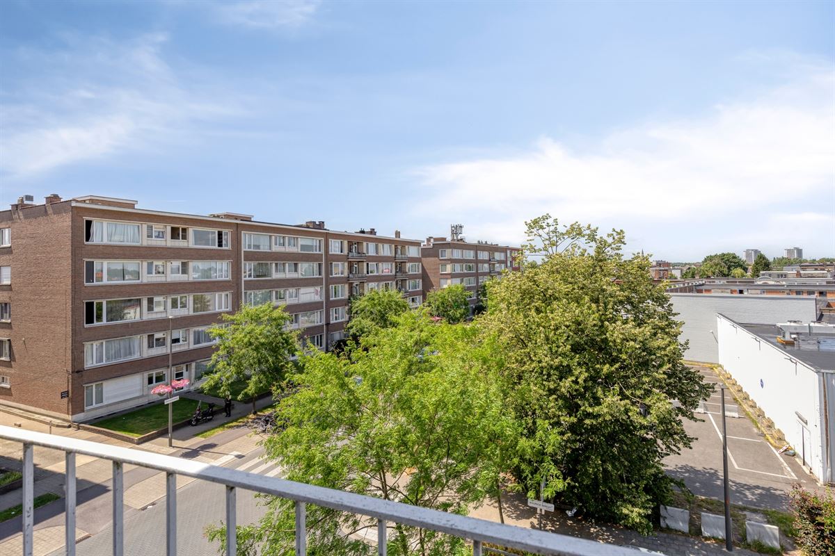 Stijlvol gerenoveerd appartement met 3 slaapkamers