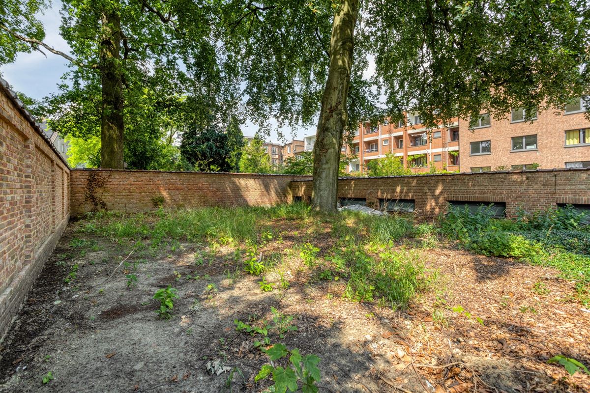 Gerenoveerd appartement met twee slaapkamers