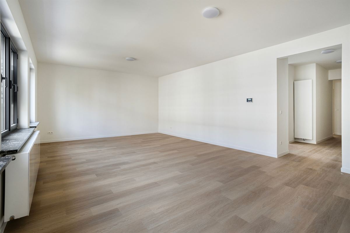 Gerenoveerd appartement met twee slaapkamers