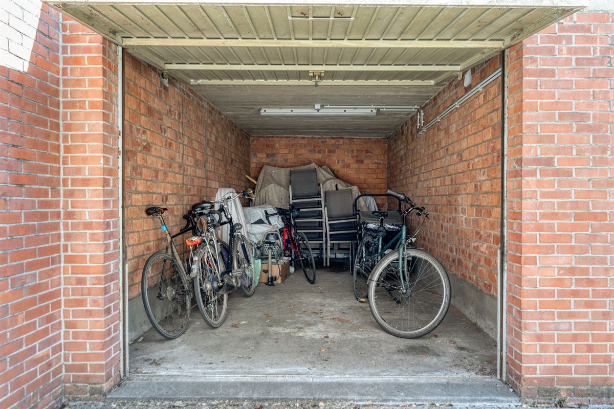 Uitzonderlijk lichtrijk dakappartement met 3 slaapkamers + P