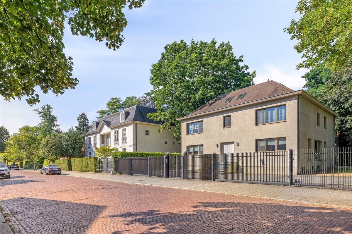 PARK DEN BRANDT : Ruime villa met 5 slaapkamers, lift en ZW-tuin op 1.017 m².