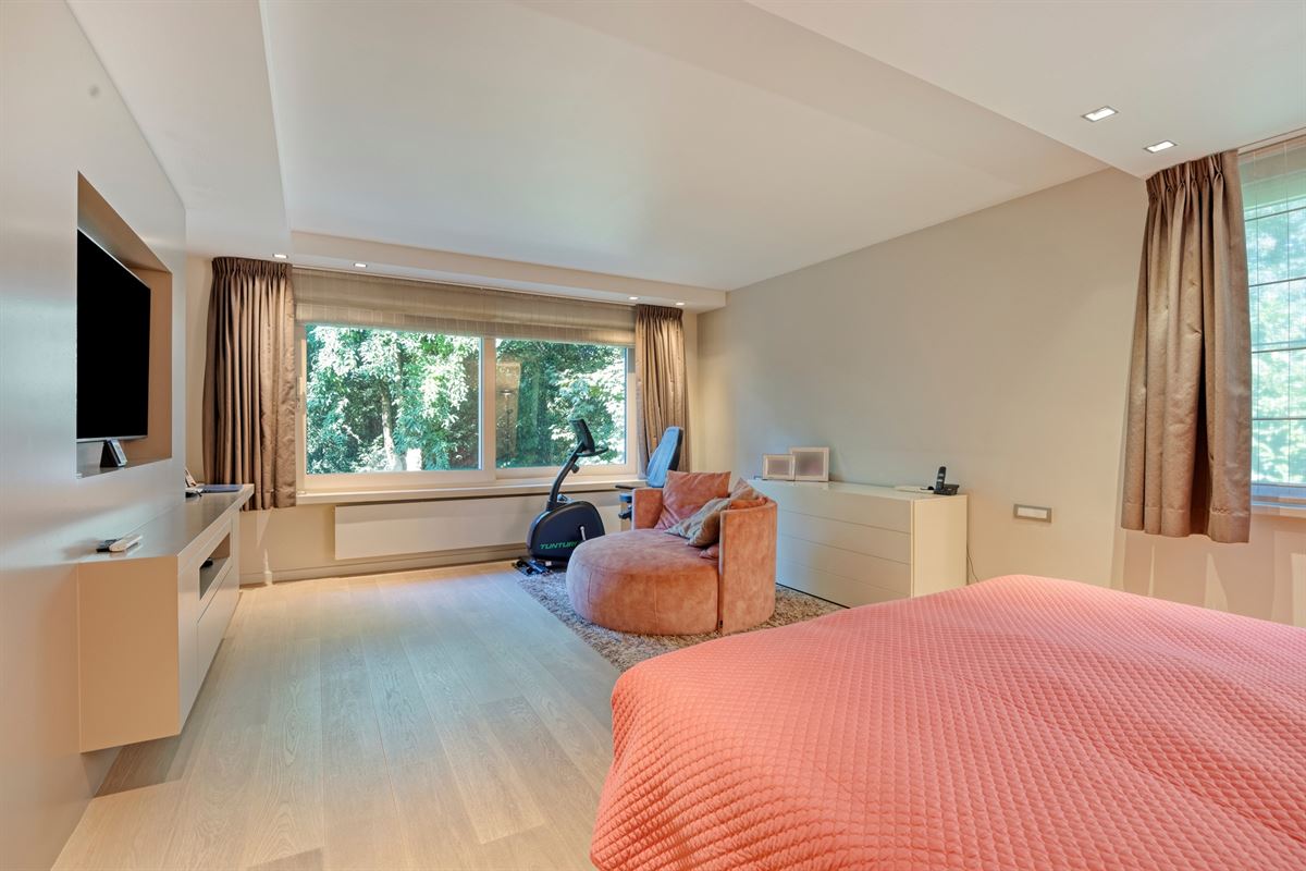PARK DEN BRANDT : Ruime villa met 5 slaapkamers, lift en ZW-tuin op 1.017 m².