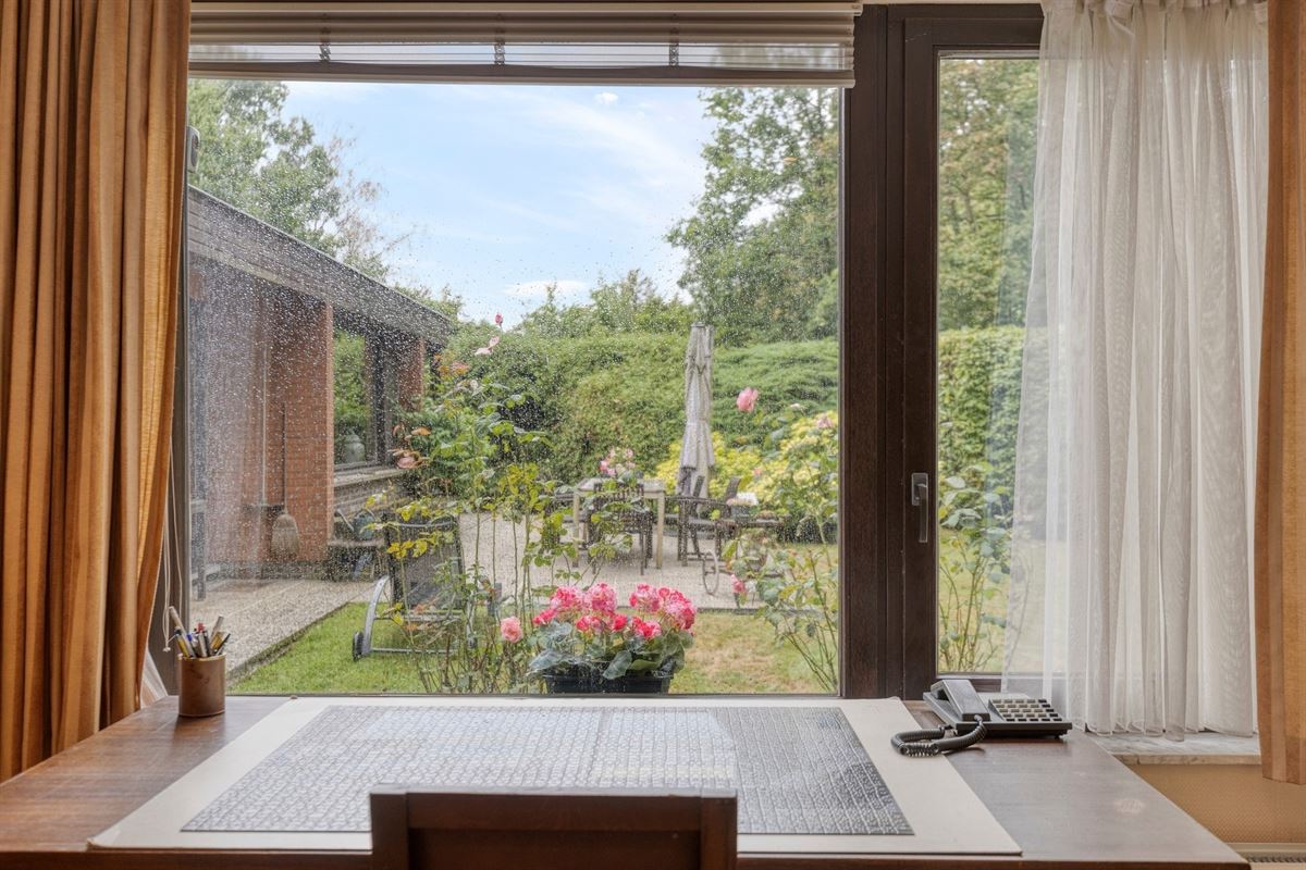 Karaktervolle laagbouwvilla op een uitzonderlijk perceel