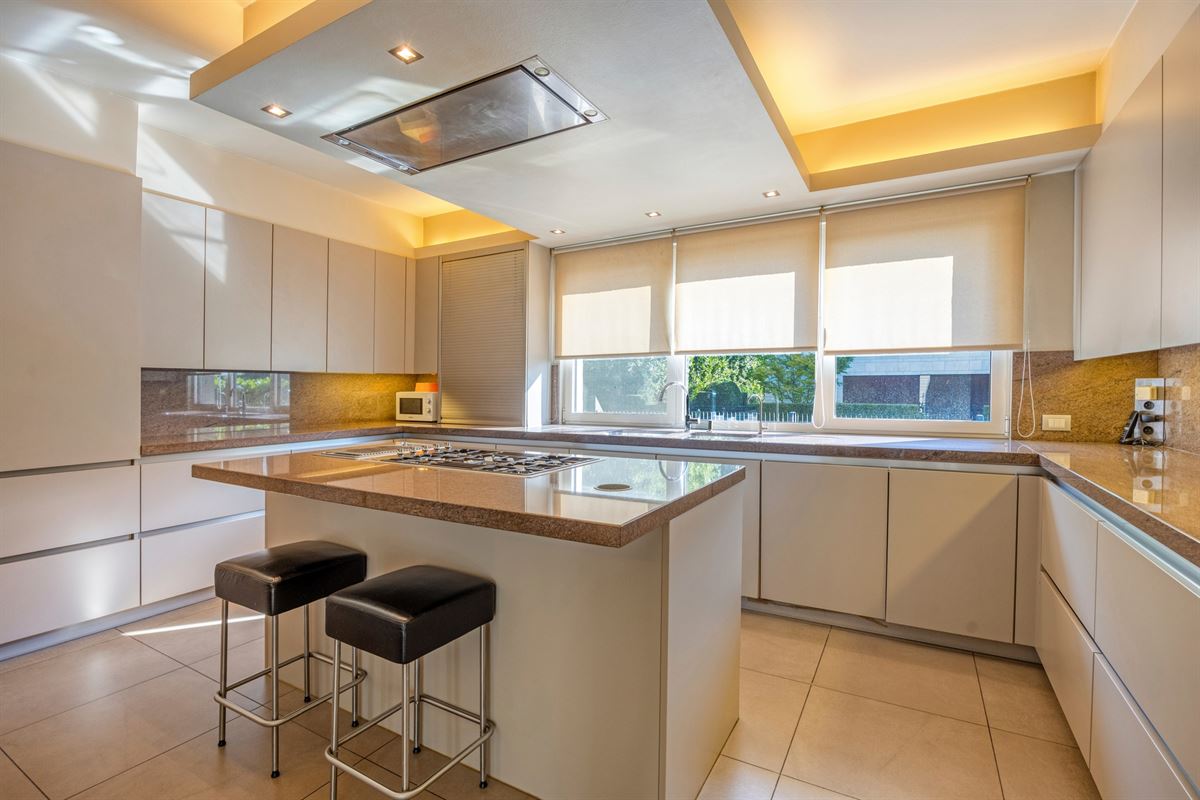 PARK DEN BRANDT : Ruime villa met 5 slaapkamers, lift en ZW-tuin op 1.017 m².