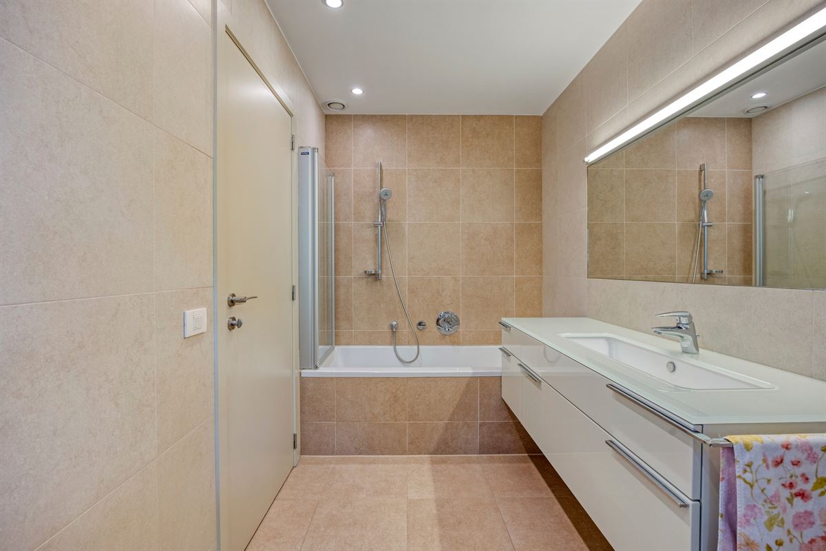 PARK DEN BRANDT : Ruime villa met 5 slaapkamers, lift en ZW-tuin op 1.017 m².