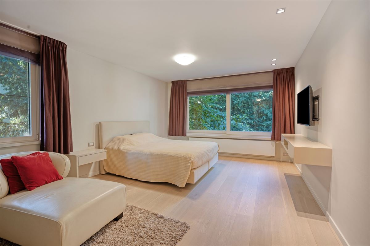 PARK DEN BRANDT : Ruime villa met 5 slaapkamers, lift en ZW-tuin op 1.017 m².