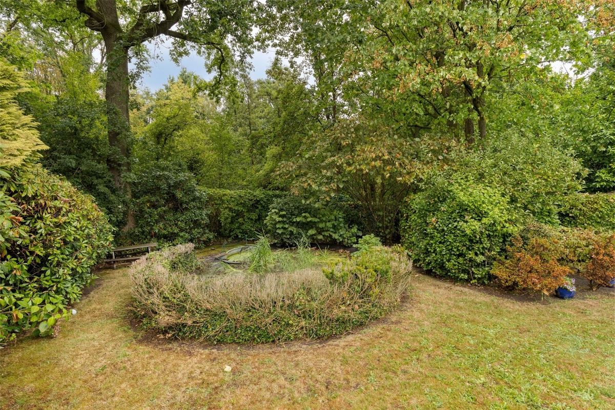 Karaktervolle laagbouwvilla op een uitzonderlijk perceel