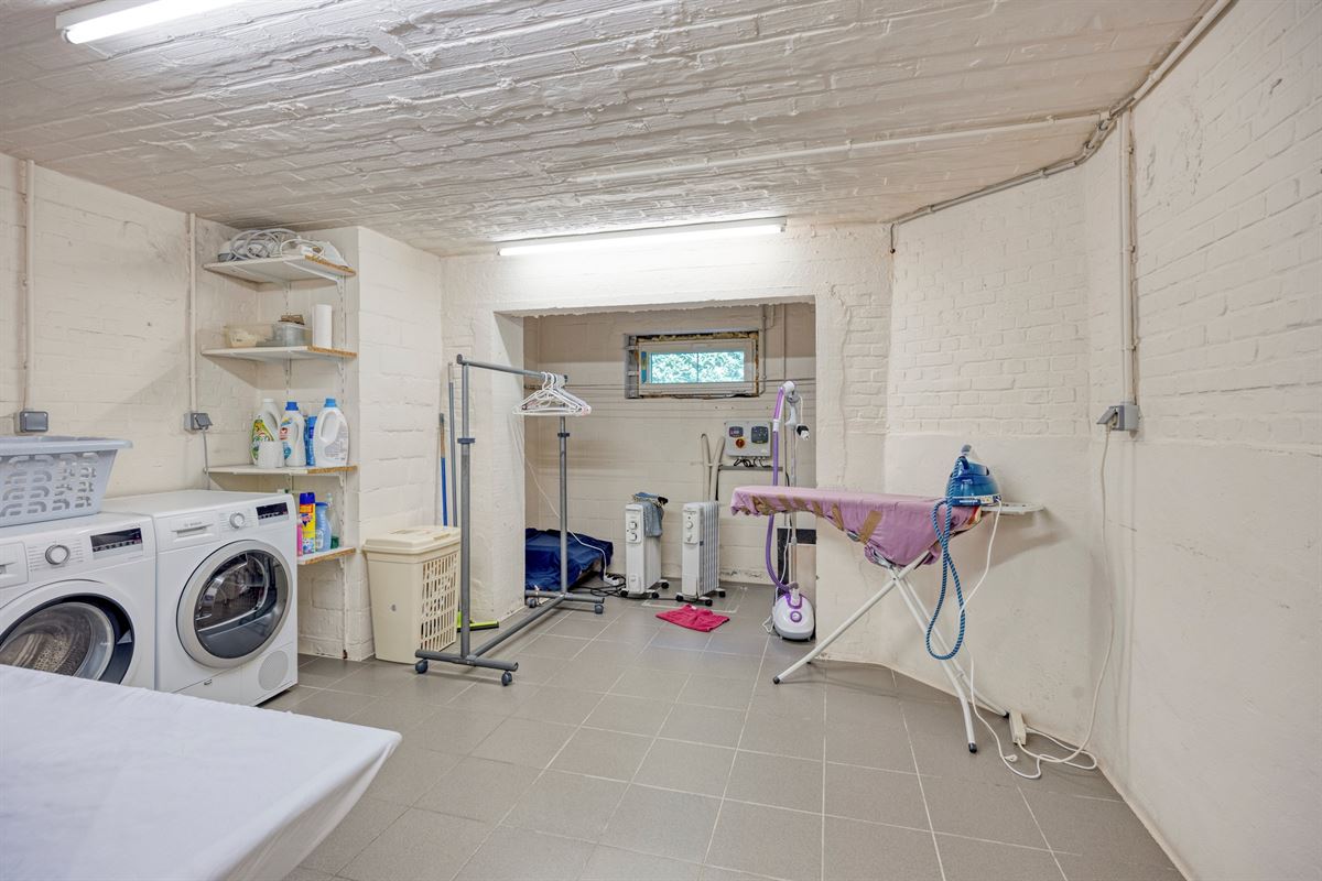 PARK DEN BRANDT : Ruime villa met 5 slaapkamers, lift en ZW-tuin op 1.017 m².