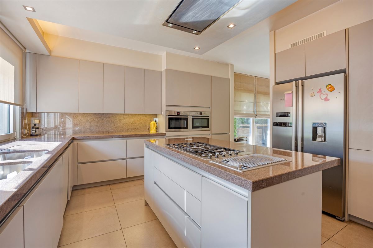PARK DEN BRANDT : Ruime villa met 5 slaapkamers, lift en ZW-tuin op 1.017 m².
