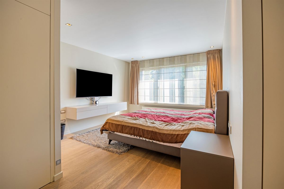 PARK DEN BRANDT : Ruime villa met 5 slaapkamers, lift en ZW-tuin op 1.017 m².