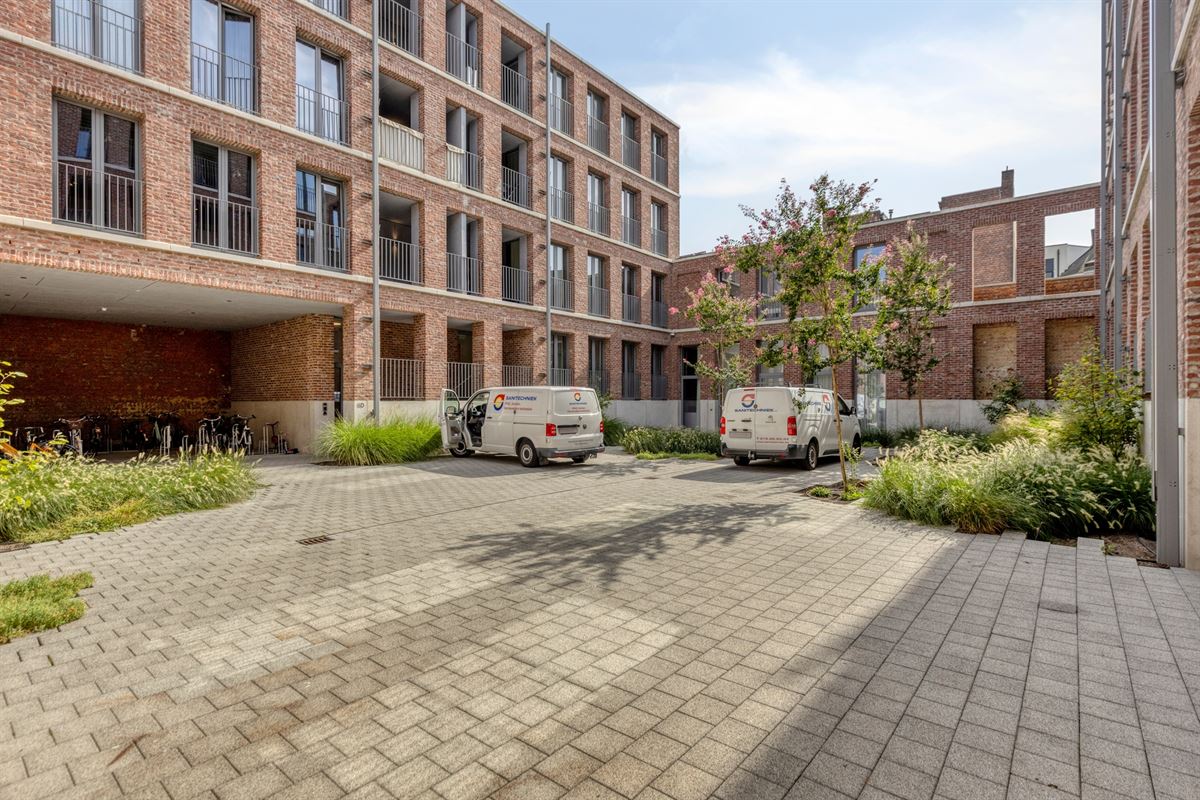 Gelijkvloerse studio met terras