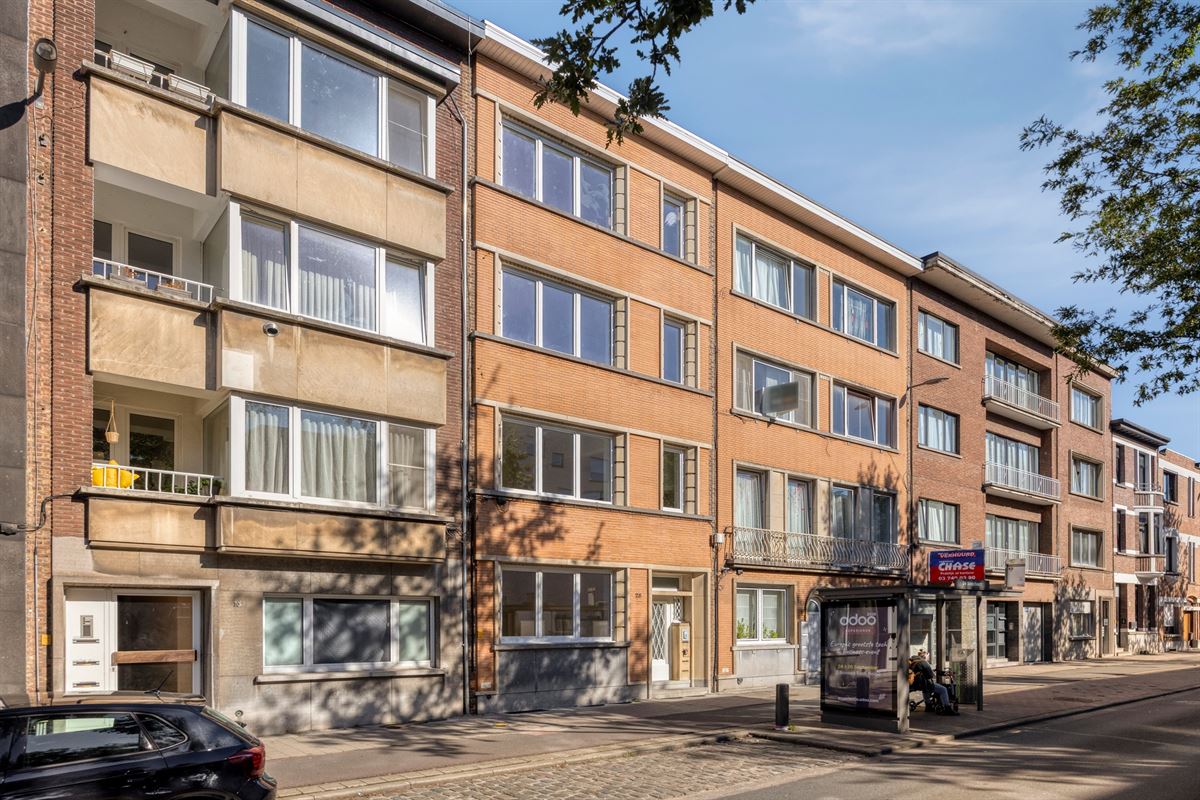 Gerenoveerd ap met 2 slk en terras