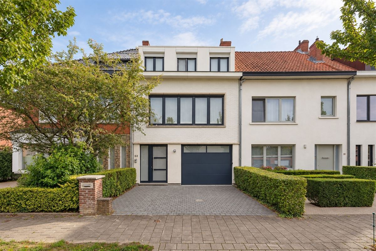 Instapklare gezinswonig met 3 slaapkamers, garage en tuin in de geliefde Elsdonkwijk