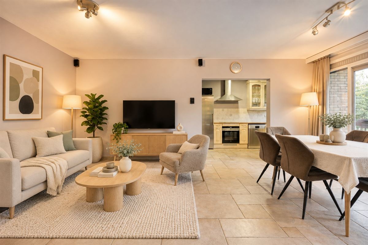 Lichtrijk 2-slaapkamerappartement met terras en groen uitzicht