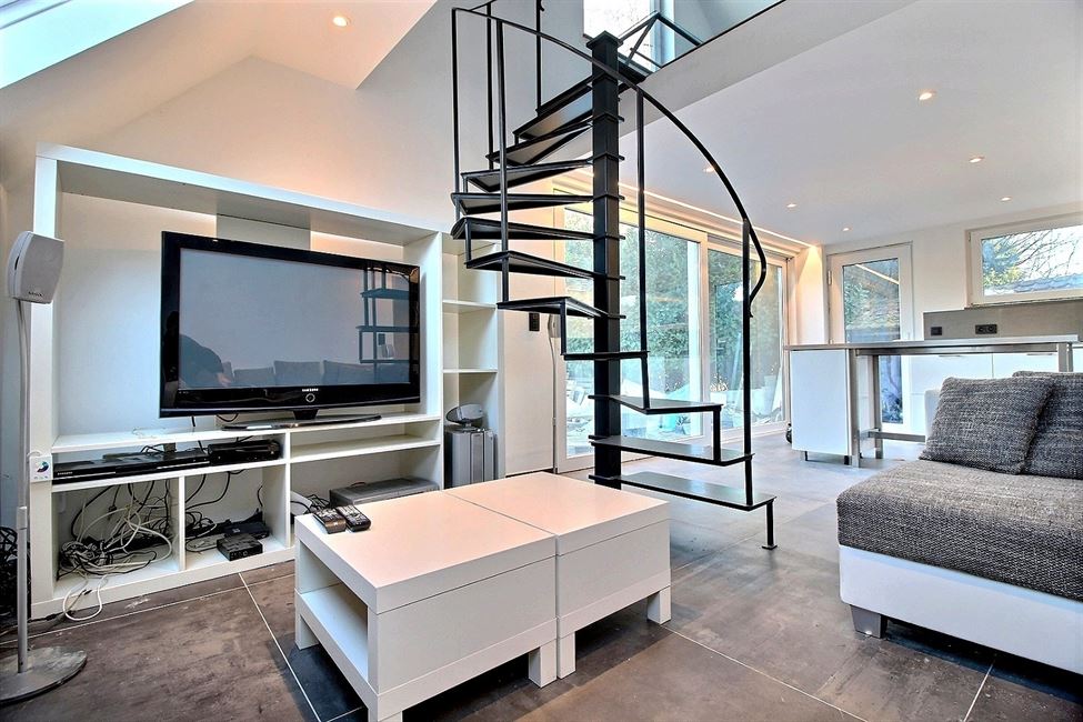 LOUE EN 2 VISITES!!!Bail courte durée - studio meublé 1ch