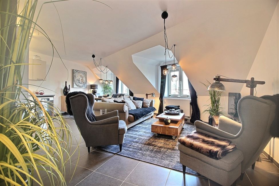 LOUEEE EN 1 VISITE!!  Lumineux 2ch, centre de Perwez!