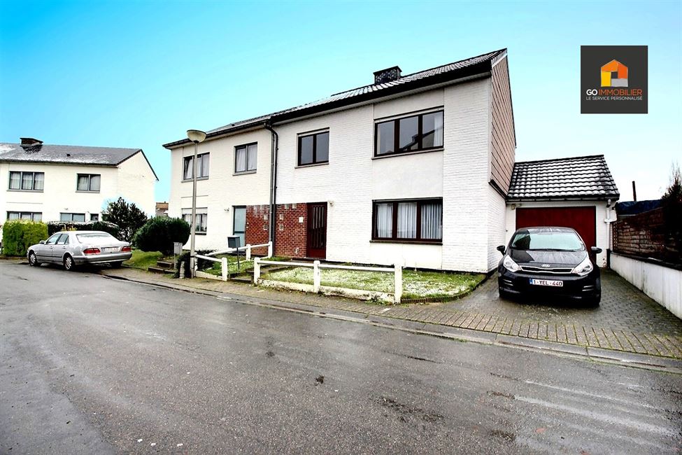 VENDU EN 1 SEMAINE!!!Lumineuse maison 3 chambres avec garage