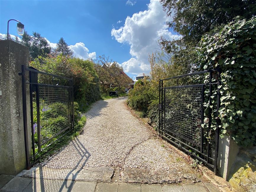 Propriété de charme avec splendide jardin orienté sud