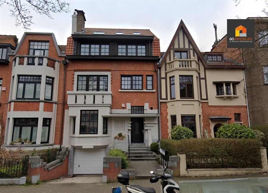 Loué!! BRUGMANN - MAGNIFIQUE APPARTEMENT 4 CHAMBRES AVEC TERRASSE