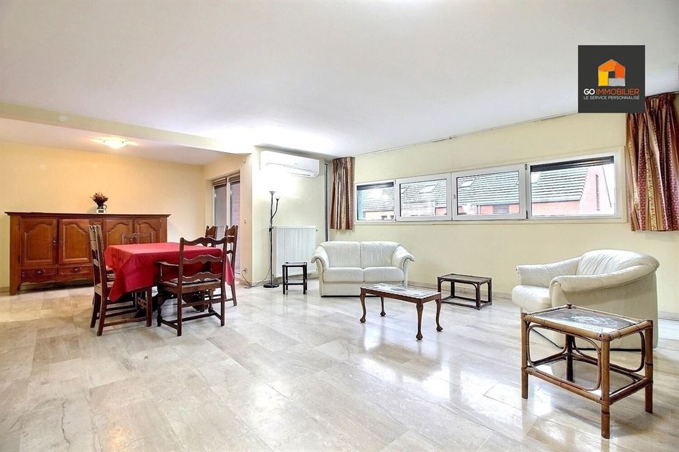 Appartement 2 chambres dans le Centre-Ville de Court-St-Etienne
