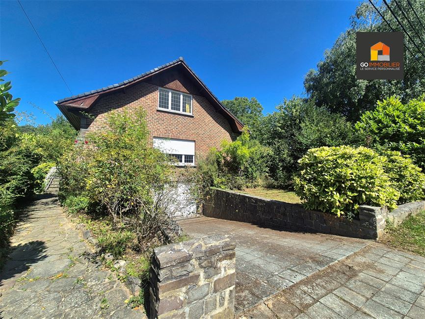 Villa à rénover dans un quartier résidentiel prisé