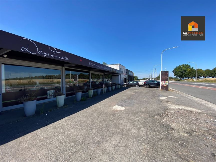 Commerciële ruimte aan de N4! Uitzonderlijke locatie!