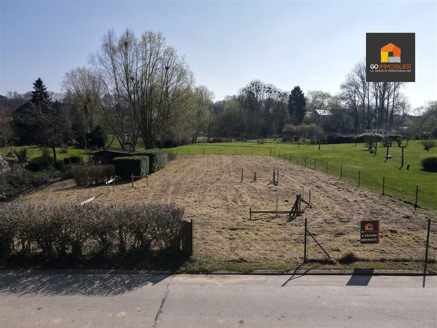 Terrain à bâtir au coeur de la campagne