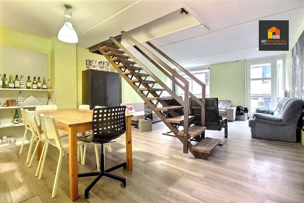 OPPORTUNITÉ RARE - Duplex 4 chambres au centre de Louvain-La-Neuve!