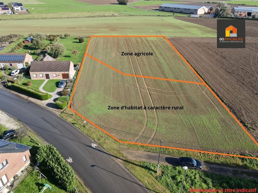 Magnifique terrain à bâtir de presque 50 ares pour construction de une ou deux habitations suivant projet à introduire à la Commune