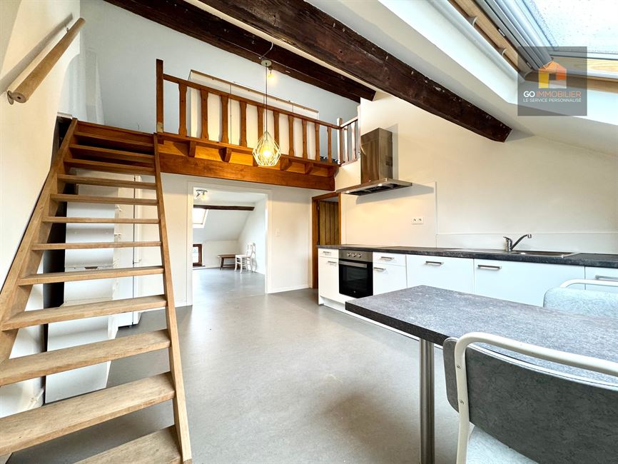 Duplex 1 chambre au dernier étage d'un petit immeuble